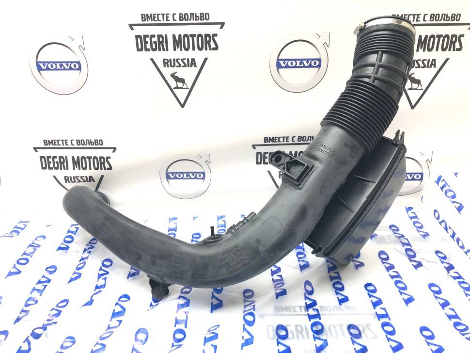 Патрубок воздушного фильтра VOLVO XC60 S60 II, S60 CC, V60 CC, S80 II, XC70 II \\ VOLVO Original 31657655
