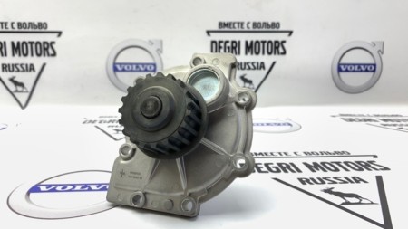 Насос охлаждающей жидкости Volvo C70, S40 II, S60 II, S60, V70, S80 II, S80, V70 III, XC70, XC90, 850, 900, C30 \\ INA 538 0043 10