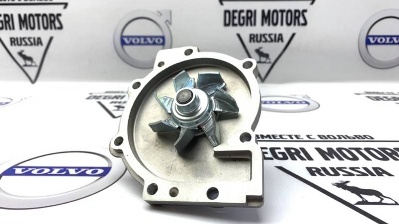 Насос охлаждающей жидкости Volvo C70, S40 II, S60 II, S60, V70, S80 II, S80, V70 III, XC70, XC90, 850, 900, C30 \\ INA 538 0043 10