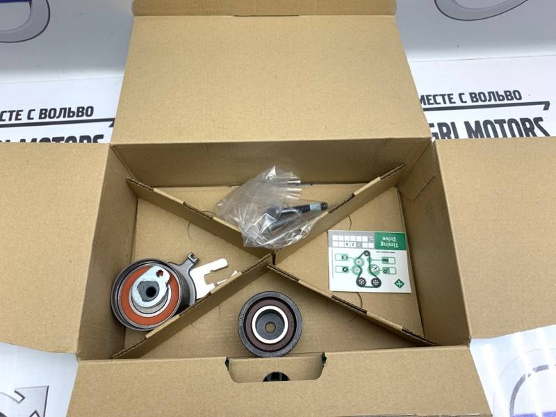 Комплект для ремонта ГРМ VOLVO S40 II, S60 II, S80 II, XC70, XC60, ХС90 \\ 5 цил. дизель \\ INA 530 0582 10