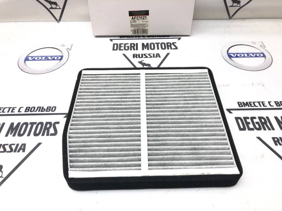 Фильтр салона VOLVO S60, S80, XC70, XC90 угольный \\ MILES AFC1121