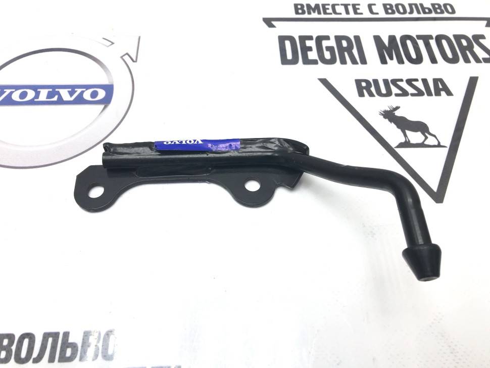 Кронштейн трубы глушителя S60 II, S80 II, XC70 II, XC60 \\ VOLVO Original 30681829