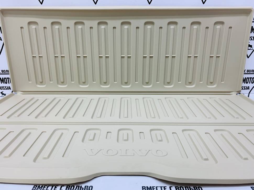 Коврик в багажник (резина) светлый Вольво XC60 \\ VOLVO (Original)