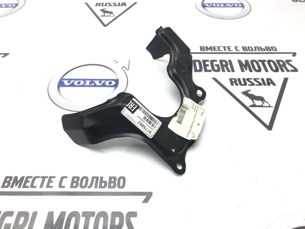 Панель под фару кронштейн внешний правый S60, V70 II, V70XC, XC70 \\ VOLVO Original 9175862
