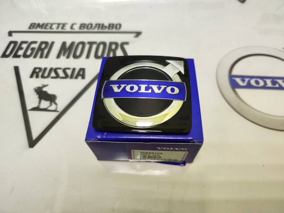Эмблема решетки радиатора квадратная &quot;Volvo Вольво S80 II, XC70 II, XC90 \\ VOLVO (Original) 30655104