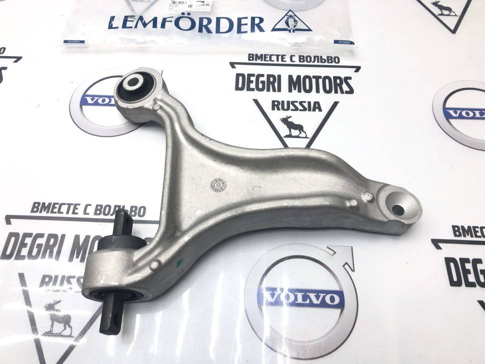 Рычаг передний левый VOLVO V70/XC70 02- \\ LEMFORDER 36707 01