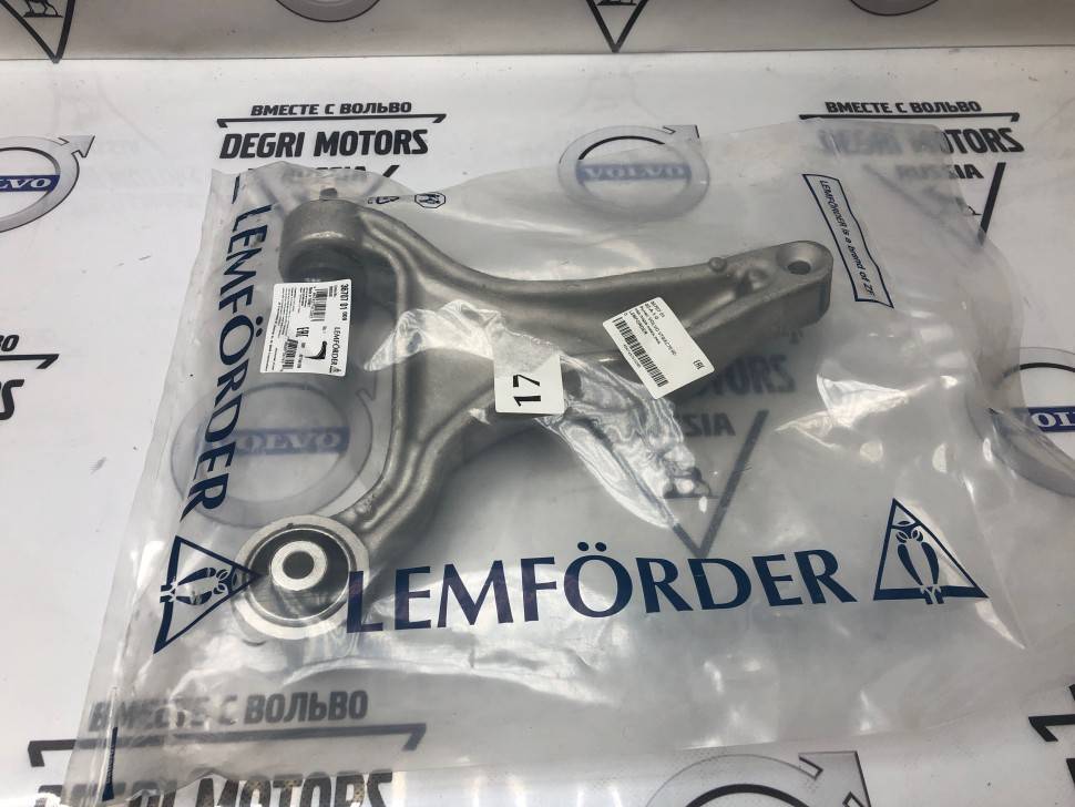 Рычаг передний левый VOLVO V70/XC70 02- \\ LEMFORDER 36707 01