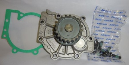 Помпа, насос водяной VOLVO C30, S40, S60, S60 II, S80, S80 II, XC70 II, XC60, XC90  \\ Дизель D5204 D5244 \\ VOLVO Original 31293668
