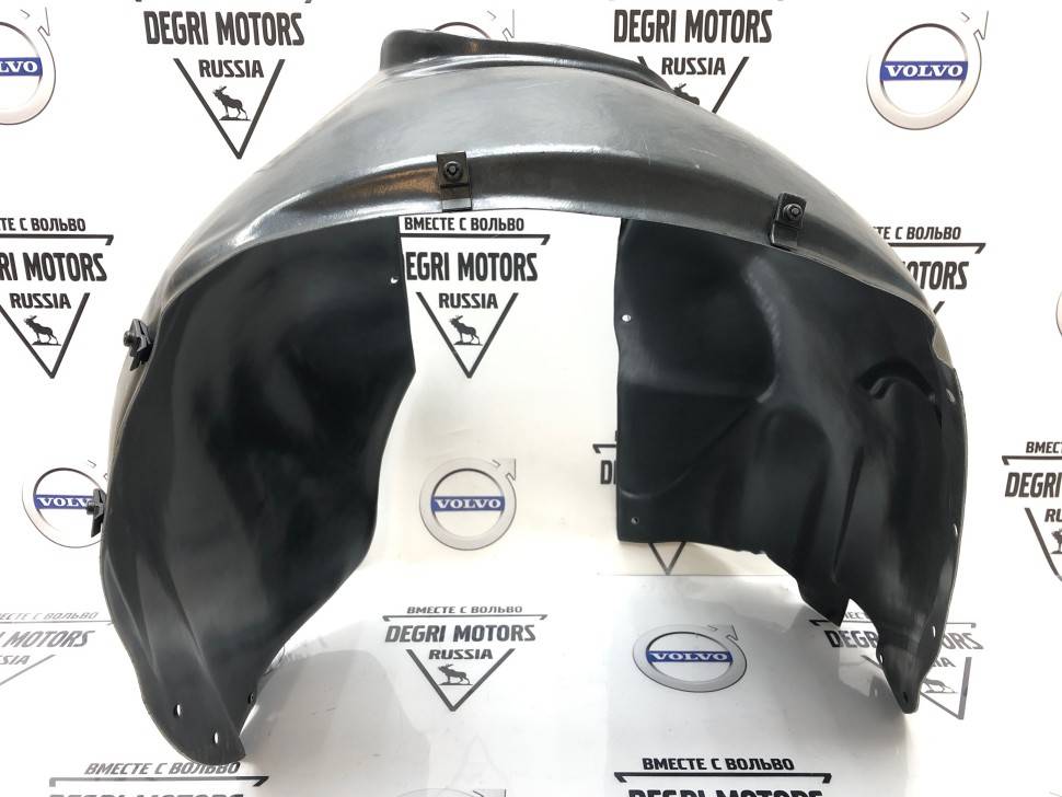 Подкрылок передний правый \\ VOLVO S40 II, V50 \\ GP-German Parts VO30678144