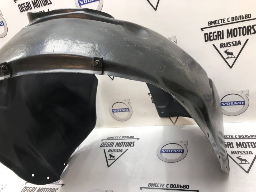 Подкрылок передний правый \\ VOLVO S40 II, V50 \\ GP-German Parts VO30678144