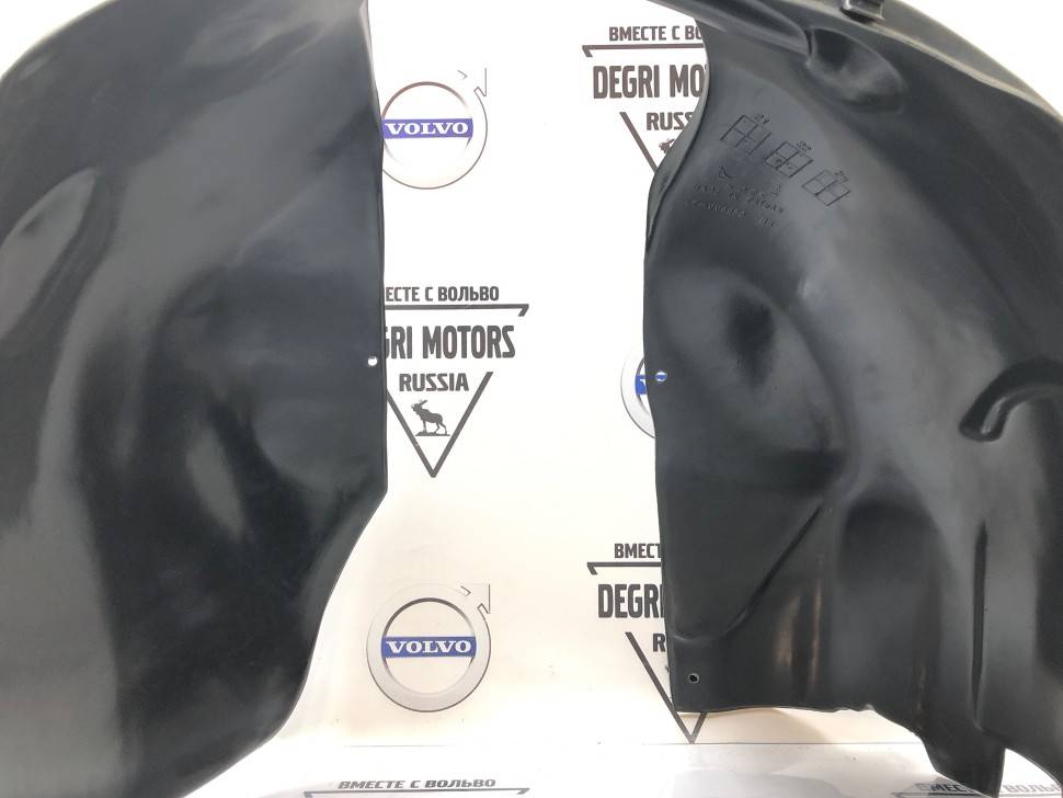 Подкрылок передний правый \\ VOLVO S40 II, V50 \\ GP-German Parts VO30678144