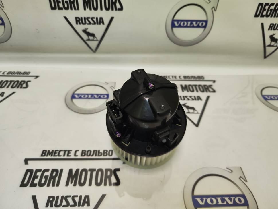 Мотор отопителя салона VOLVO S60 II, S80 II, XC60, XC70 II \\ с крыльчаткой \\ SWPARTS SW31291516