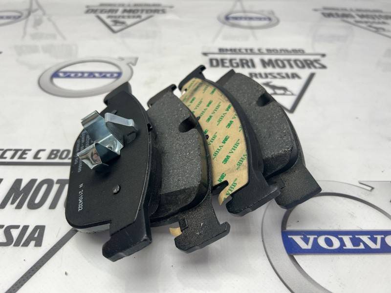 Колодки тормозные передние Вольво XC90 II, XC60 II \\ 19&quot; 18&quot; дюймов \\ Delphi LP3256