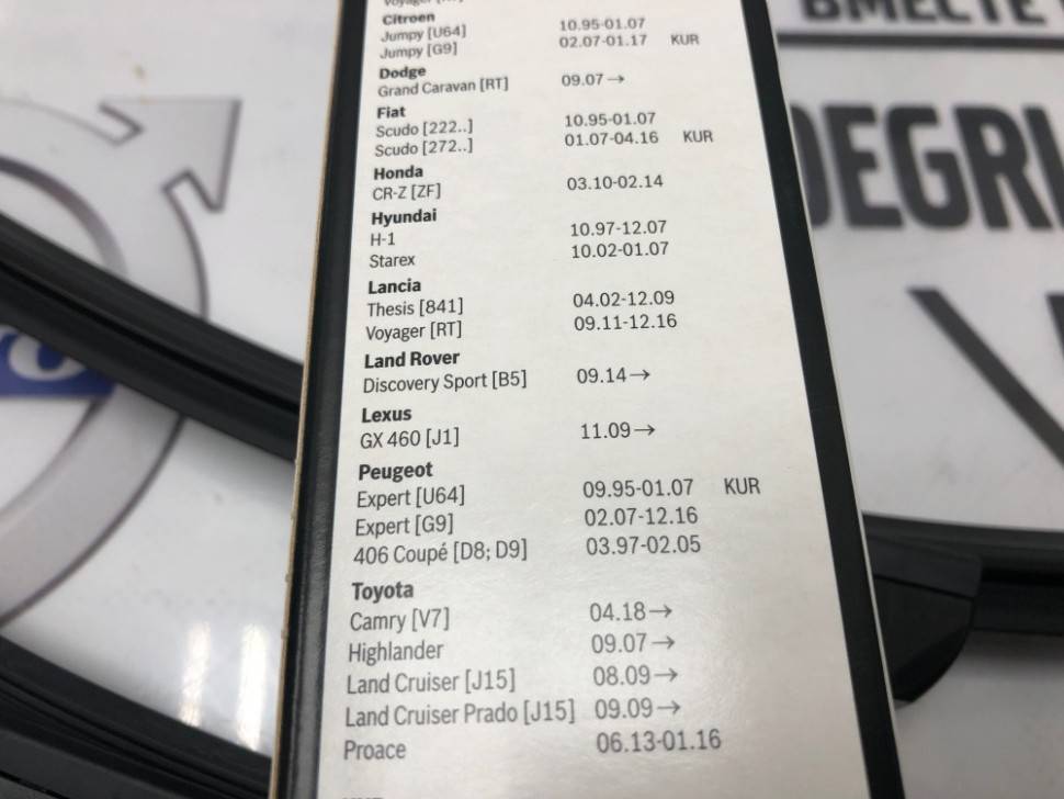 Щетки лобового стекла комплект AEROTWIN RETRO AR701S 650/500мм \\ BOSCH 3397007706