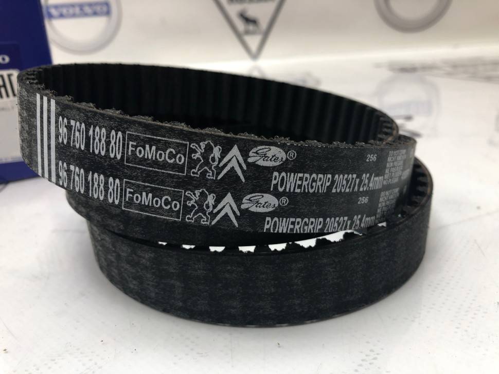 Комплект ремня ГРМ VOLVO S40 II 08-, V40 cross country, S60 II \\ D4162T \\ VOLVO Original 31370046