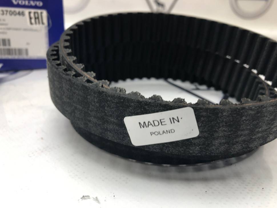 Комплект ремня ГРМ VOLVO S40 II 08-, V40 cross country, S60 II \\ D4162T \\ VOLVO Original 31370046