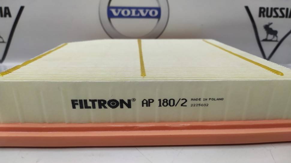 Воздушный фильтр VOLVO XC40 \\ FILTRON AP 180/2