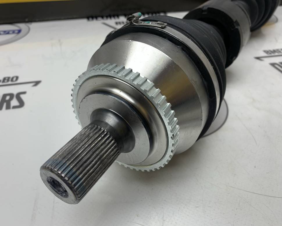 Привод в сборе левый VOLVO XC70 \\ AWD \\ GParts