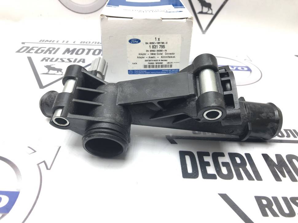 Фланец, адаптер патрубков охлаждения с датчиком \\ Ford Original 1831795