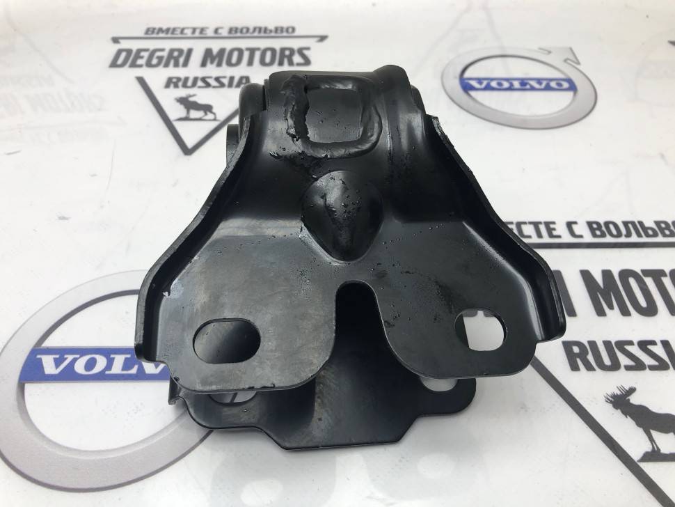 Сайлентблок (задний) переднего правого рычага Volvo S60 II, S80 II, XC70 II, XC60 \\ Sidem 801629