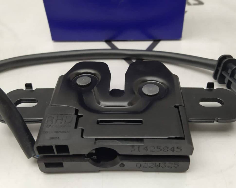 Замок капота правый VOLVO S80 II, XC70 II \\ VOLVO Original 31425845