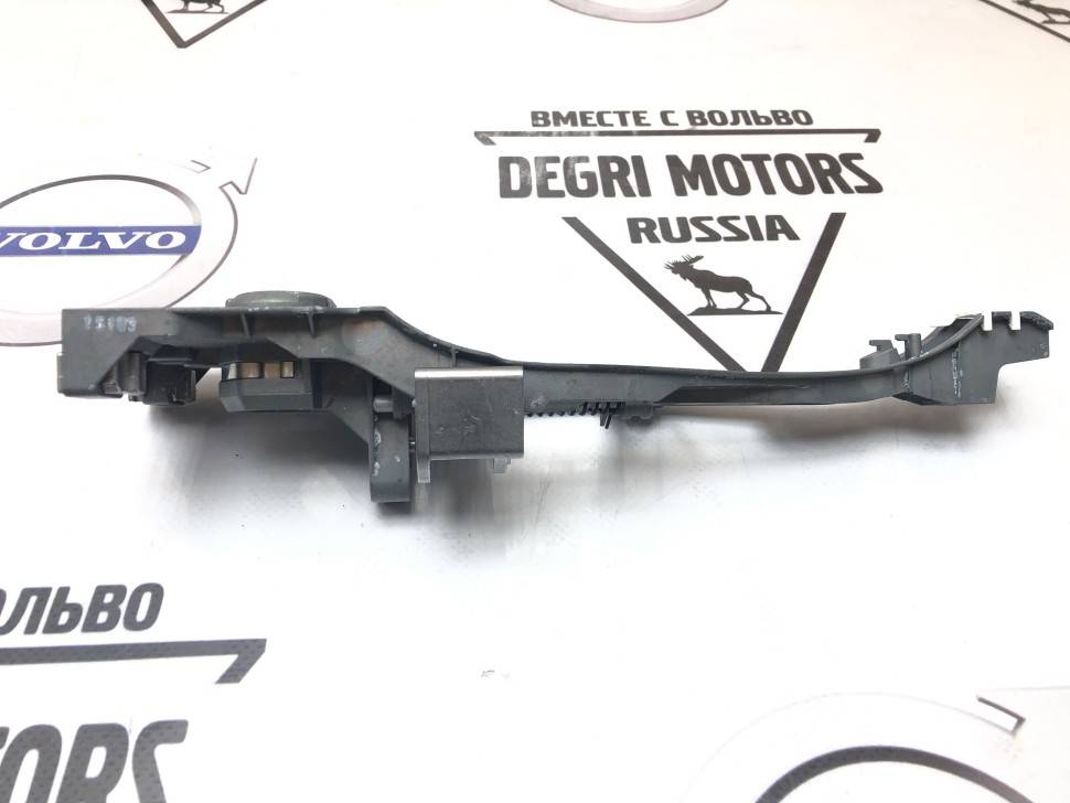 Кронштейн ручки двери передней левой Volvo XC90 -2014 \\ VOLVO Original 31253175