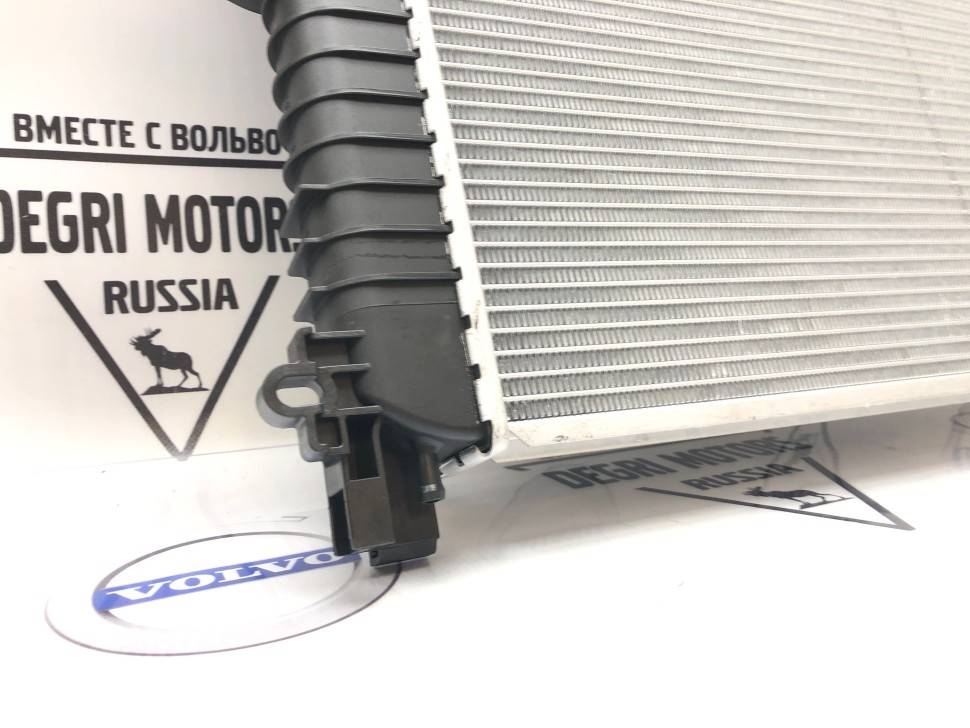 Радиатор охлаждения VOLVO S60, S80, V70, XC70 \\ КПП автомат \\ GP - German Parts VO36002407