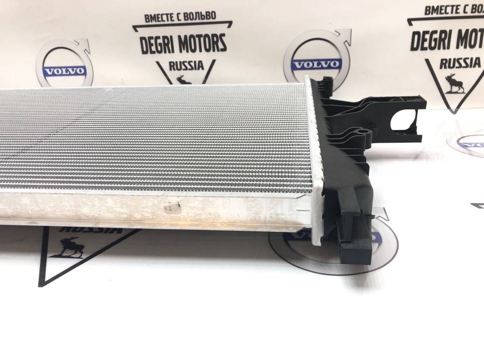 Радиатор охлаждения VOLVO S60, S80, V70, XC70 \\ КПП автомат \\ GP - German Parts VO36002407