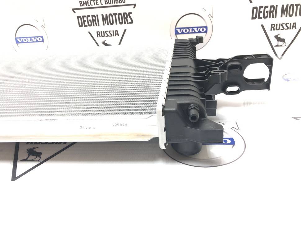 Радиатор охлаждения VOLVO S60, S80, V70, XC70 \\ КПП автомат \\ GP - German Parts VO36002407