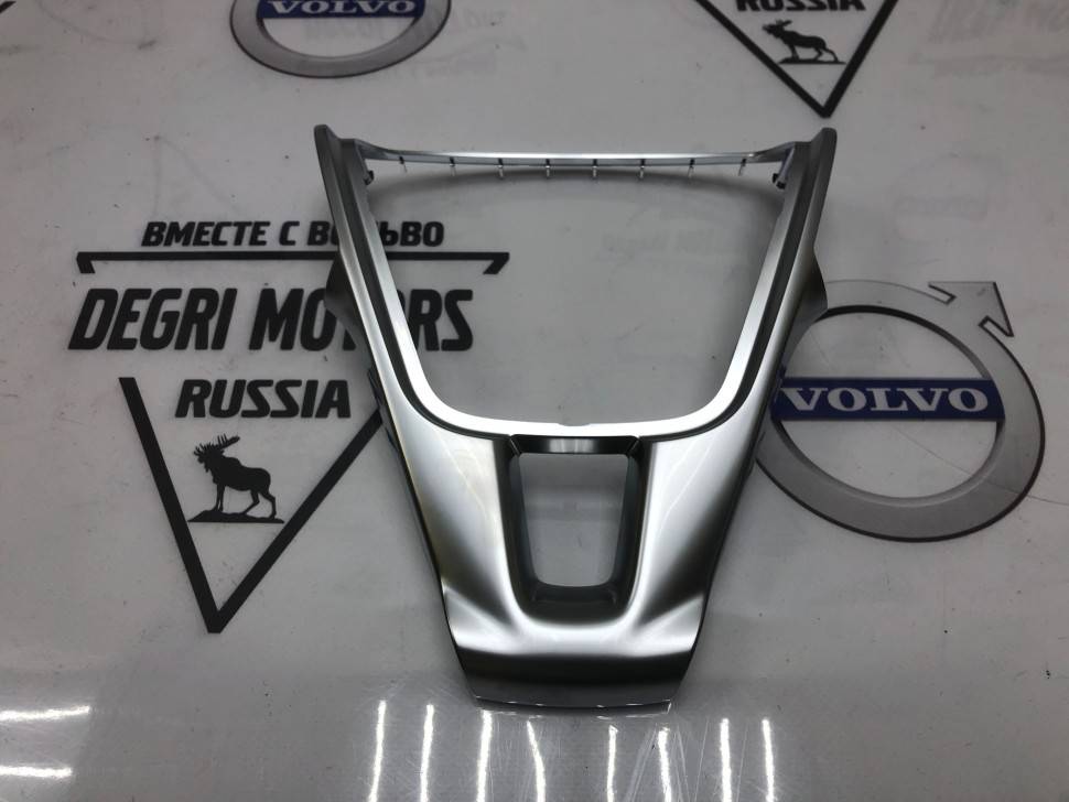 Накладка руля металлическая Вольво S60 II \\ VOLVO (Original) 31390459
