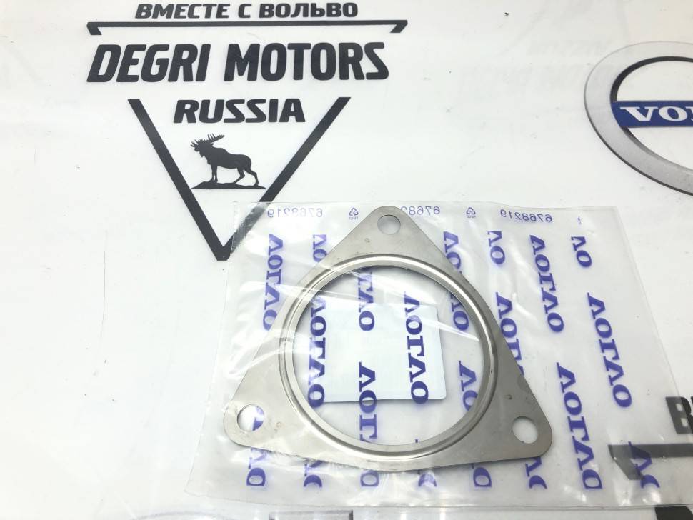 Прокладка катализатора дизеля Volvo S40 II, S60 II, S80 II, XC70 II, XC60, XC90 \\ D5244Txx \\ VOLVO Original 30713206