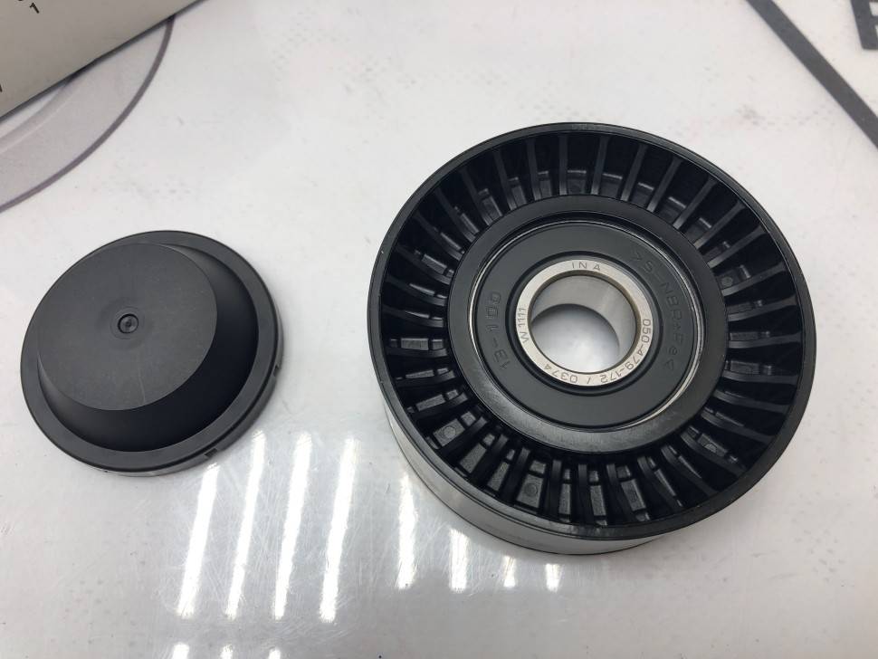 Ролик натяжителя приводного ремня VOLVO S60, S80, XC70, XC90 \\ INA 531 0760 10