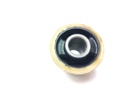 Сайлентблок задней подвески Volvo S60, S80, XC70, XC90 \\ GParts VO9157572