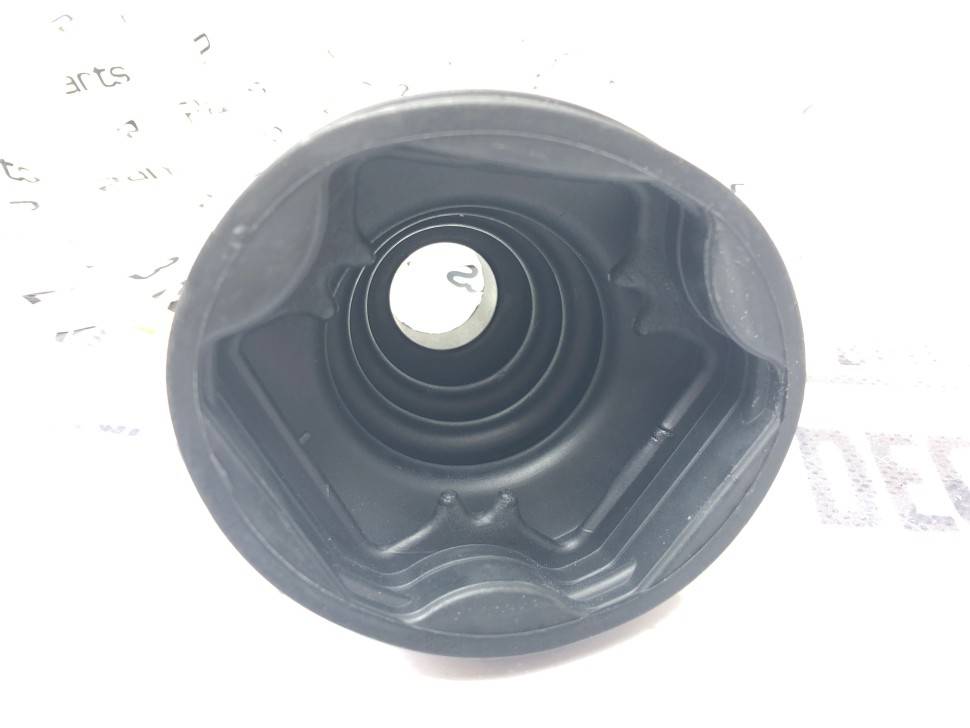 Пыльник внутреннего ШРУСа Volvo S60 II, S80 II, V70 III \\ GParts VO30759411