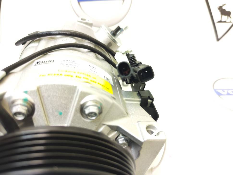 Компрессор кондиционера VOLVO S80 II, XC70 II, XC60 \\ NISSENS Дания 89350