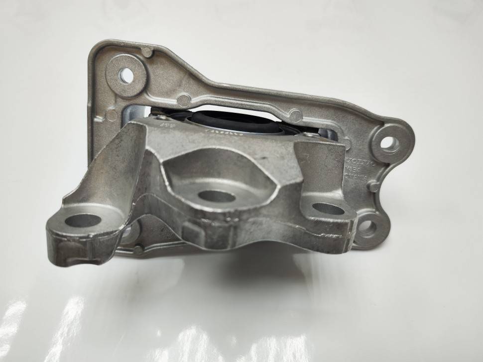 Подушка двигателя левая Volvo XC60 II, XC90 II, S60 III, S90 II, V90, V60 II, V90 CC \\ VOLVO Original 32255204