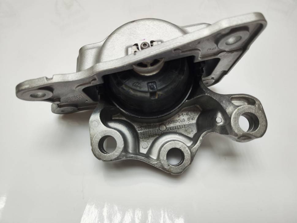 Подушка двигателя левая Volvo XC60 II, XC90 II, S60 III, S90 II, V90, V60 II, V90 CC \\ VOLVO Original 32255204