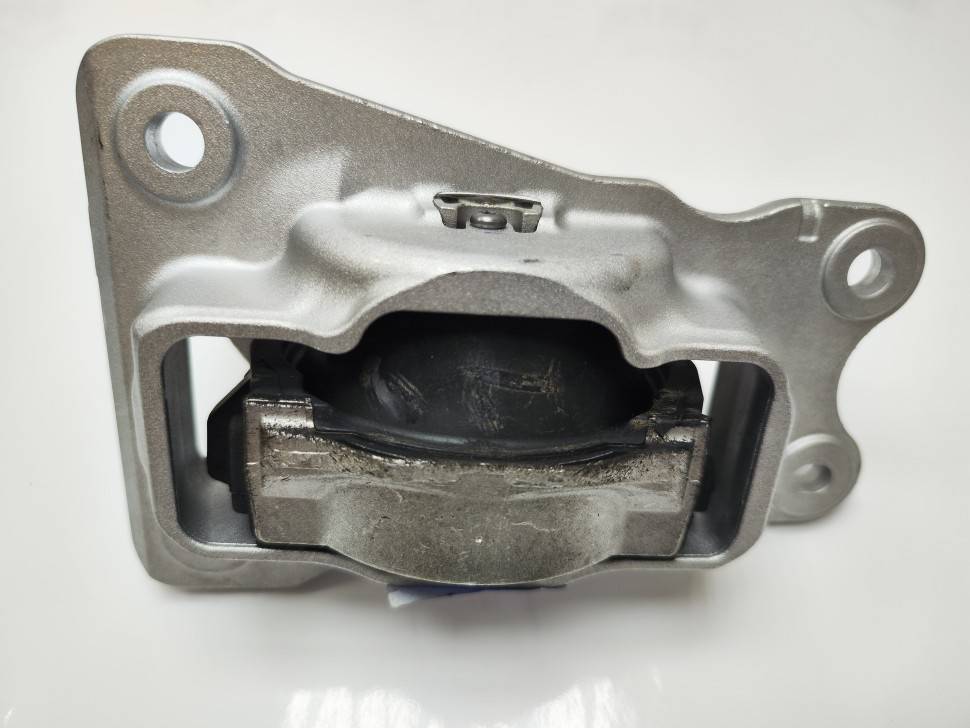 Подушка двигателя левая Volvo XC60 II, XC90 II, S60 III, S90 II, V90, V60 II, V90 CC \\ VOLVO Original 32255204