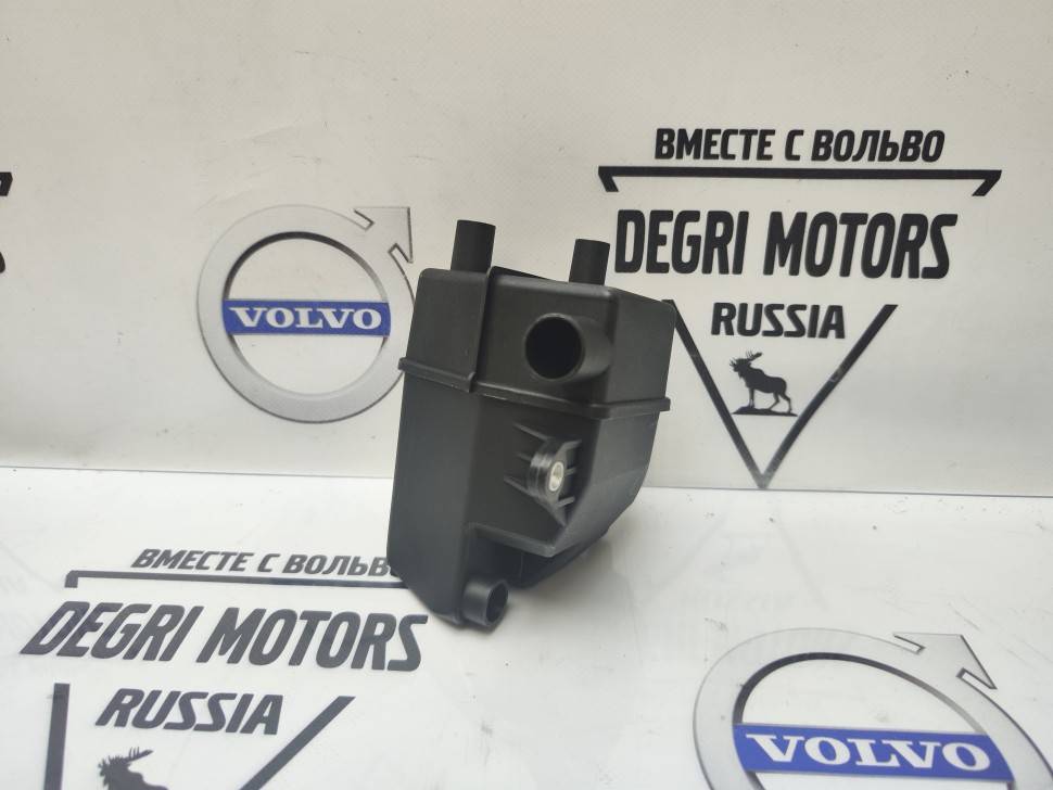 8692211 Бачок вентиляции картерных газов VOLVO.jpg