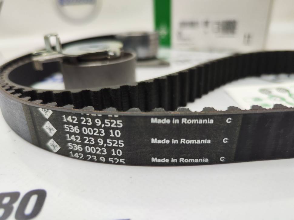 Ремонтный комплект ГРМ 5 цилиндров VOLVO S60, S80, V70 II, XC70, XC90 \\ до 2005 года \\ INA 530 0063 10