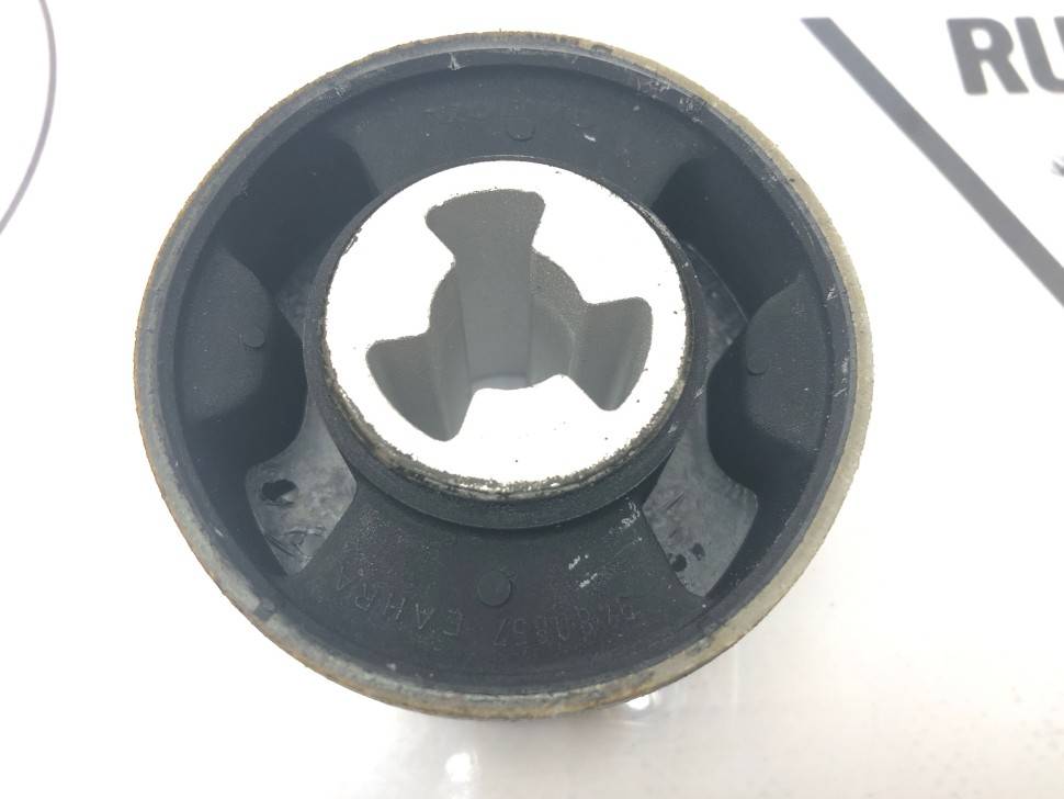 Сайлентблок редуктора задней подвески Volvo S60, S80, V70 II, XC70, XC90 \\ VOLVO Original 9480857