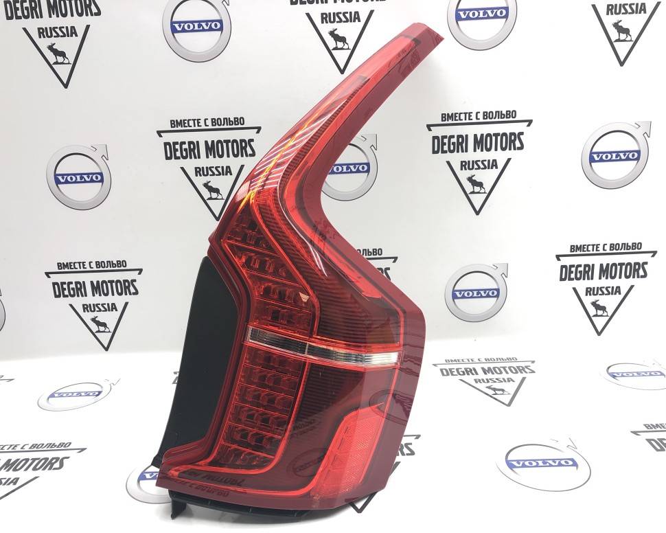 Корпус лампы, правый VOLVO \\ VOLVO 31655916