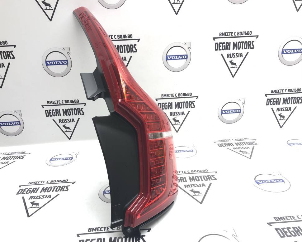 Корпус лампы, правый VOLVO \\ VOLVO 31655916