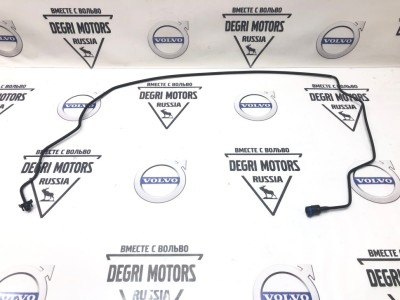 Трубка расширительного бачка VOLVO S80 II, S60 II, ХС70 II, V60 \\ VOLVO Original 31319053