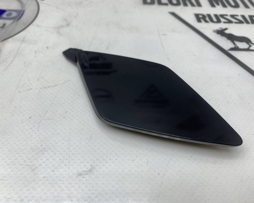 Крышка буксировочного крюка переднего бампера VOLVO XC60 \\ 18- \\ VOLVO Original 39846406