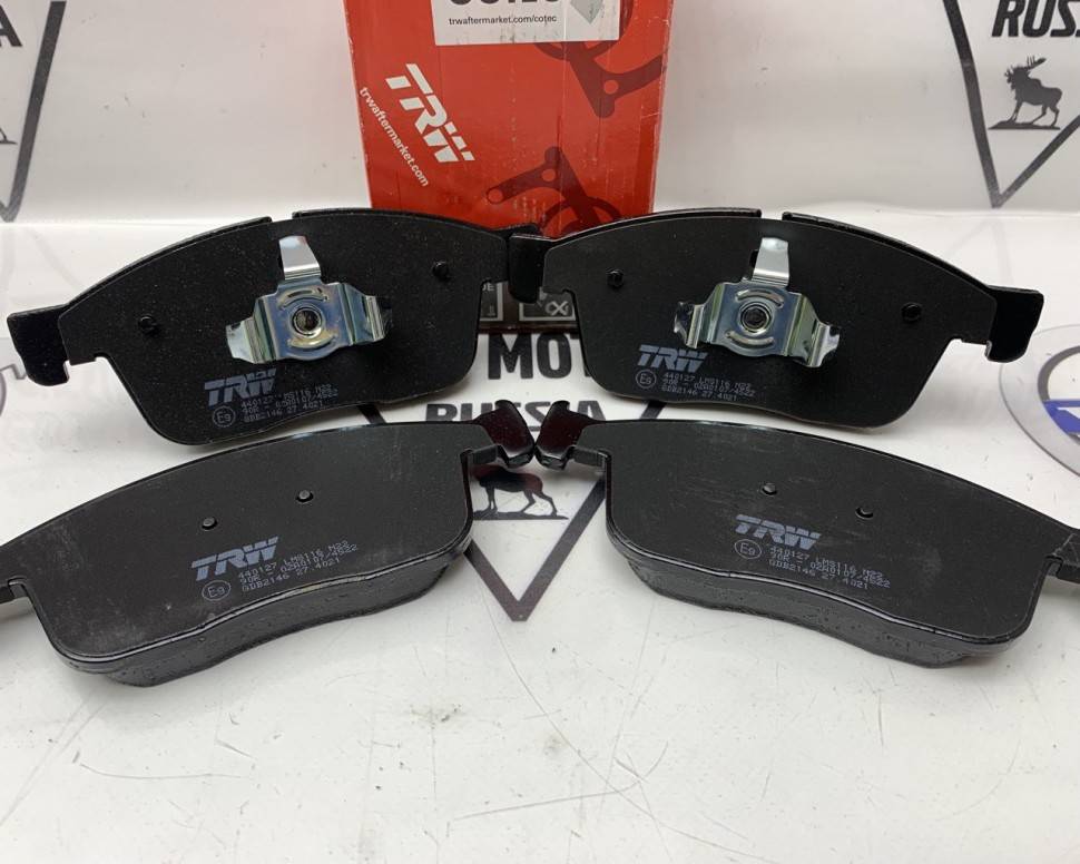 Колодки тормозные передние Вольво ХС60 \\ 2015-2017 \\ TRW GDB2146