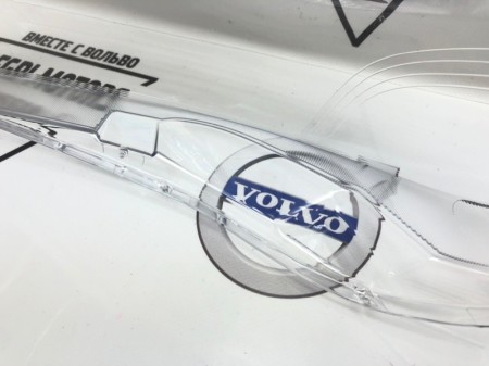 Стекло для правой фары VOLVO S60 II \\ 10-13 \\ SWParts SW31420674