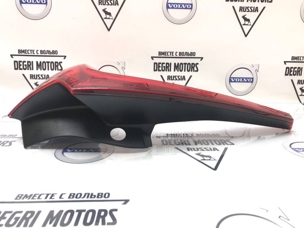 Фонарь задний левый Volvo V90 II, V90 CC \\ VOLVO Original 32293876