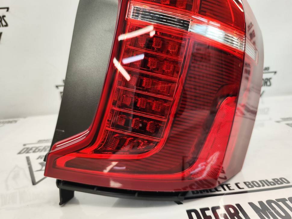 Фонарь задний правый LED Volvo XC90 II \\ SW Parts SW31655916