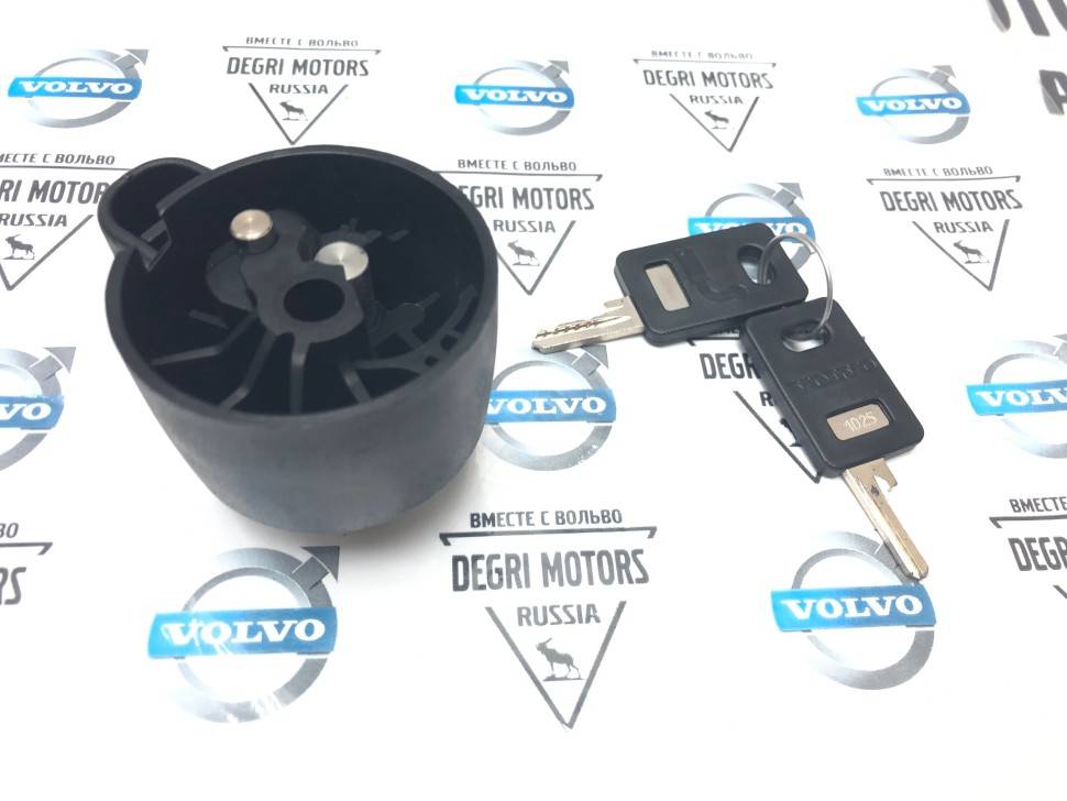 Ручка фаркопа с замком и ключами VOLVO VOLVO S60 II, XC60, XC70 II, S80 II \\ VOLVO Original 30660198